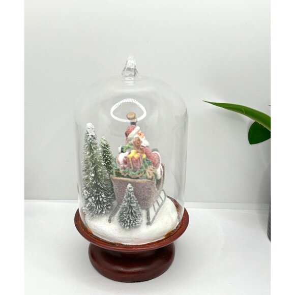 Sconce Santa Sleigh Scene Under Glass Ornaments By Valerie - Picture 2 of 6